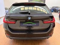 Usata BMW 318 150 CV (110 kW) 2023 Nero Station wagon