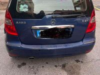 Usata Mercedes A180 Premium 109 CV (80 kW) 2010 Blu/azzurro Monovolume
