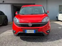 Usata Fiat Doblò Lounge 120 CV (88 kW) 2017 Rosso Monovolume