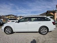 Usata Skoda Octavia Executive 116 CV (85 kW) 2020 Bianco Station wagon