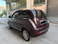 Usata Lancia Ypsilon 75 CV (55 kW) 2009 Viola Utilitaria