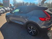 Usata Volvo XC40 Momentum 163 CV (119 kW) 2022 Grigio SUV