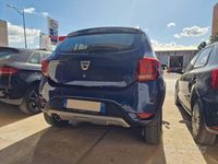 Usata Dacia Sandero Prestige 90 CV (66 kW) 2017 Blu Utilitaria