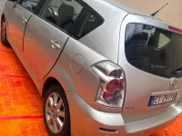 Usata Toyota Corolla Verso Sol 129 CV (94 kW) 2005 Argento Monovolume