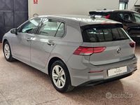 Usata VW Golf VIII Style 116 CV (85 kW) 2022 Grigio Berlina
