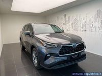 usata Toyota Highlander 2.5H AWD-i E-CVT Lounge Cuneo