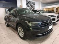 Usata VW Tiguan Life 150 CV (110 kW) 2022 Grigio scuro SUV