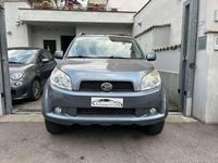 Usata Daihatsu Terios 105 CV (77 kW) 2006 Argento SUV