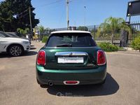 Käytetty Mini Cooper D 116 HP (85 kW) 2015 Vihreä Viistoperä