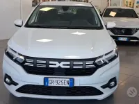 Usata Dacia Sandero Comfort 66 CV (48 kW) 2024 Bianco Berlina