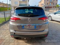 Usata Renault Scénic IV Business 140 CV (102 kW) 2021 Grigio Monovolume