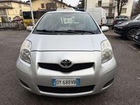 Usata Toyota Yaris Sol 101 CV (74 kW) 2009 Argento Utilitaria
