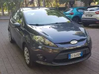Usata Ford Fiesta 82 CV (60 kW) 2010 Grigio Berlina