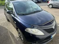 Usata Lancia Ypsilon 69 CV (50 kW) 2018 Blu/azzurro Utilitaria