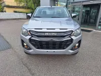 Nuova Isuzu D-Max 163 CV (119 kW) 2026 Mercury silver Pick-up