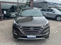Usata Hyundai Tucson Xpossible 141 CV (103 kW) 2017 Grigio scuro SUV