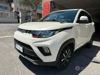 Usata Mahindra KUV100 83 CV (61 kW) 2021 Bianco SUV