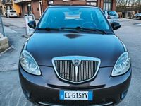 Usata Lancia Ypsilon 69 CV (50 kW) 2012 Marrone Utilitaria