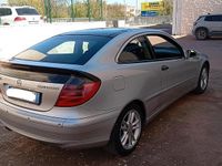 Usata Mercedes C200 163 CV (119 kW) 2001 Grigio Coupé