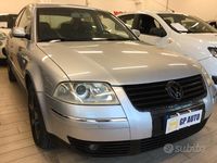 Usata VW Passat Highline 130 CV (95 kW) 2004 Grigio Berlina