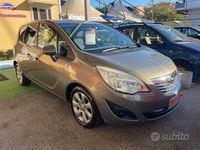 Usata Opel Meriva 120 CV (88 kW) 2011 Grigio Monovolume