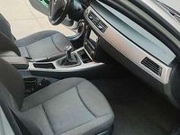 Usata BMW 320 170 CV (125 kW) 2007 Argento Station wagon