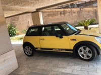 Usata Mini Cooper 75 CV (55 kW) 2004 Giallo Utilitaria