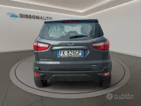 Usata Ford Ecosport 125 CV (91 kW) 2017 Grigio metallizzato SUV