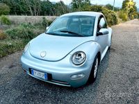 Usata VW New Beetle 101 CV (74 kW) 2004 Grigio Utilitaria