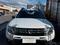 Usata Dacia Duster Lauréate 104 CV (76 kW) 2015 Bianco SUV
