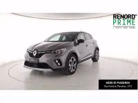 Usata Renault Captur Intens 143 CV (105 kW) 2022 Grigio cenere SUV