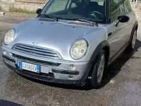 Usata Mini ONE 75 CV (55 kW) 2003 Grigio Utilitaria