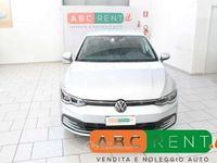 Usata VW Golf VIII Life 150 CV (110 kW) 2022 Argento Berlina
