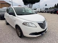 Usata Lancia Ypsilon Gold 69 CV (50 kW) 2012 Bianco Utilitaria