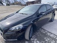 Usata Volvo V40 120 CV (88 kW) 2018 Nero Station wagon