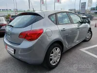 Usata Opel Astra S 95 CV (69 kW) 2011 Grigio Berlina