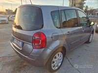 Usata Renault Modus 111 CV (81 kW) 2011 Grigio Monovolume