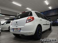 Usata Renault Clio II Dynamique 75 CV (55 kW) 2009 Berlina