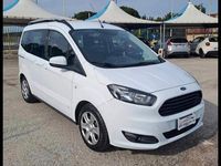 Usata Ford Tourneo Courier Titanium 100 CV (73 kW) 2017 Bianco Monovolume