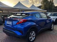 Usata Toyota C-HR Active 116 CV (85 kW) 2018 Blu SUV