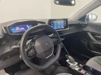 Usata Peugeot e-2008 Allure 100 kW (136 CV) 2021 Bianco SUV