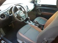 Usata VW Beetle Cabriolet Design 105 CV (77 kW) 2016 Nero Cabrio