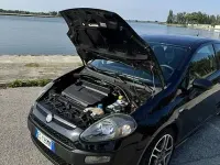 Usata Fiat Grande Punto Sport 105 CV (77 kW) 2010 Nero Utilitaria