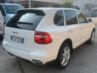 Usata Porsche Cayenne 239 CV (175 kW) 2010 Bianco SUV
