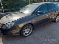 Usata Lancia Delta 190 CV (139 kW) 2012 Nero Utilitaria