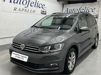 Usado VW Touran Executive 115 CV (84 kW) 2019 Plateado Monovolumen