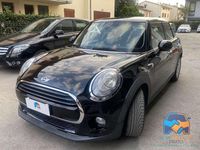 Usata Mini Cooper D 116 CV (85 kW) 2015 Nero Utilitaria
