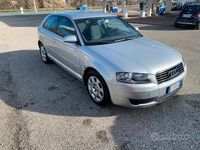 Usata Audi A3 Attraction 102 CV (75 kW) 2003 Grigio Utilitaria
