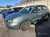 Usata Seat Ibiza 75 CV (55 kW) 2002 Grigio Berlina