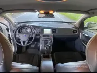 Usata Volvo V60 120 CV (88 kW) 2016 Bianco Station wagon